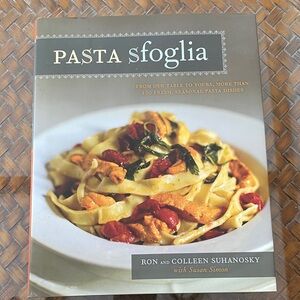 Pasta Sfoglia cookbook — good used condition